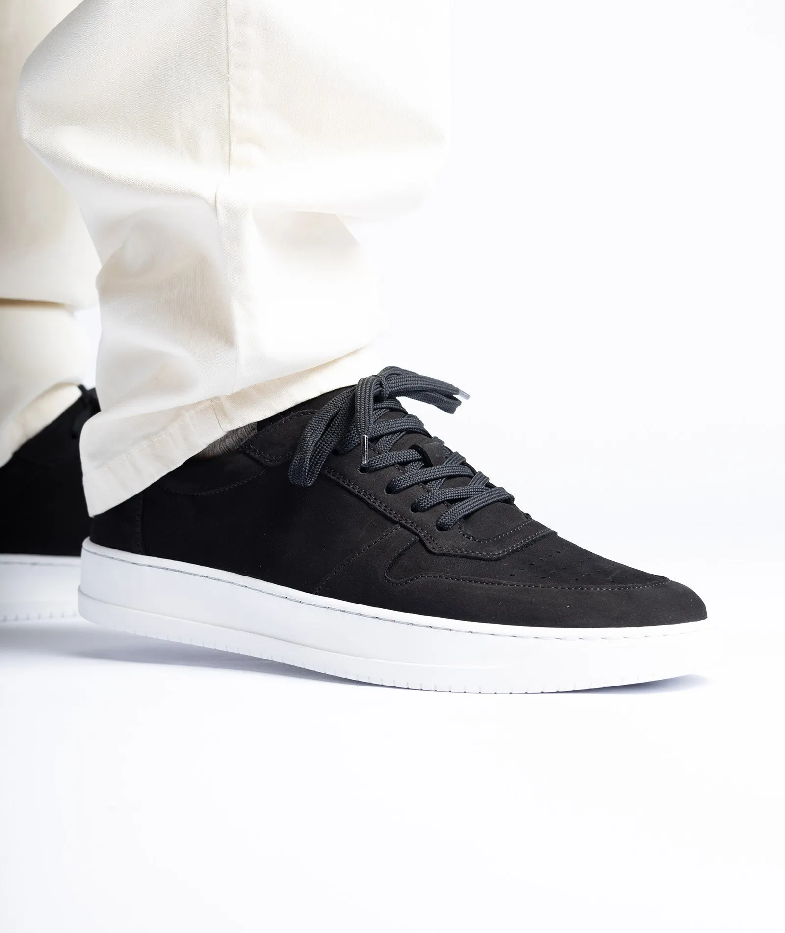 Legacy - Black Nubuck